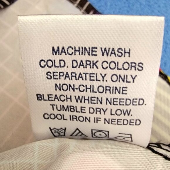 BROKEN THREADS ADDICTED TO SUMMER UV SHIELD MENS SURF BUTTON UP SIZE SMALL - Picture 10 of 11